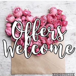 ❤️ Accepting reasonable offers! ❤️